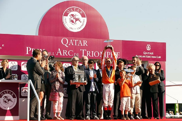 Siegerehrung Qatar Prix de l'Arc de Triomphe Longchamp Paris
